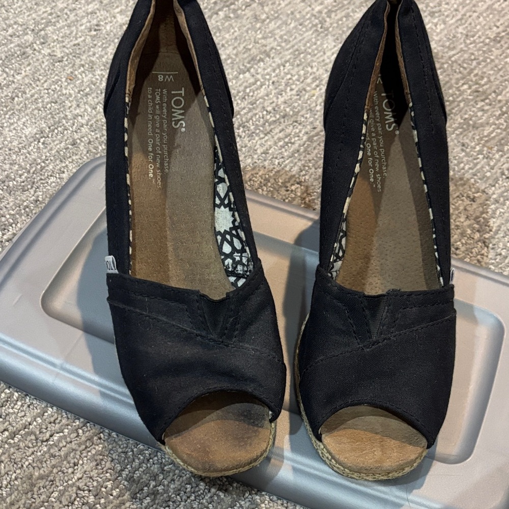 TOMS Women's Black Espadrille Peep Toe Shoes